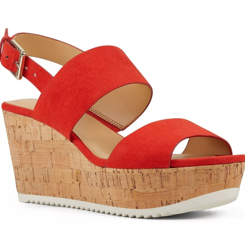 Nine West Wedge Sandals Size 8.5